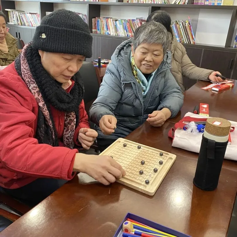 趣味木玩,快乐相伴——“一路同行,守护有温度的记忆”原文配图(图 5)