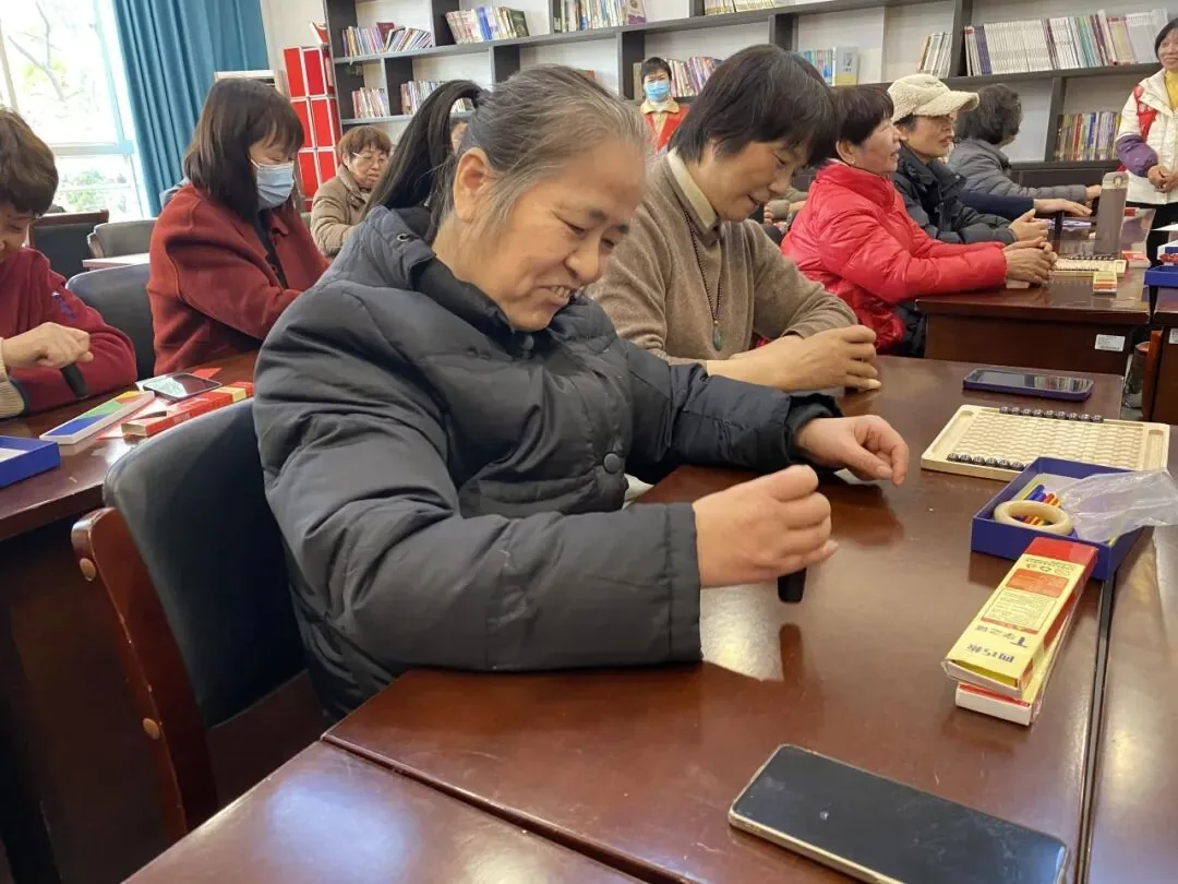 趣味木玩,快乐相伴——“一路同行,守护有温度的记忆”原文配图(图 7)