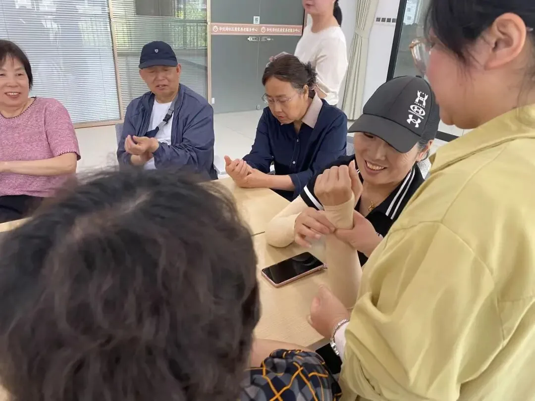 乐活晚年|草本香韵,健康端午 ——驱蚊香包体验活动原文配图(图 9)